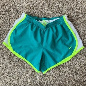 Girl's Nike Lined Shorts size Medium Drawstring Waist Athletics